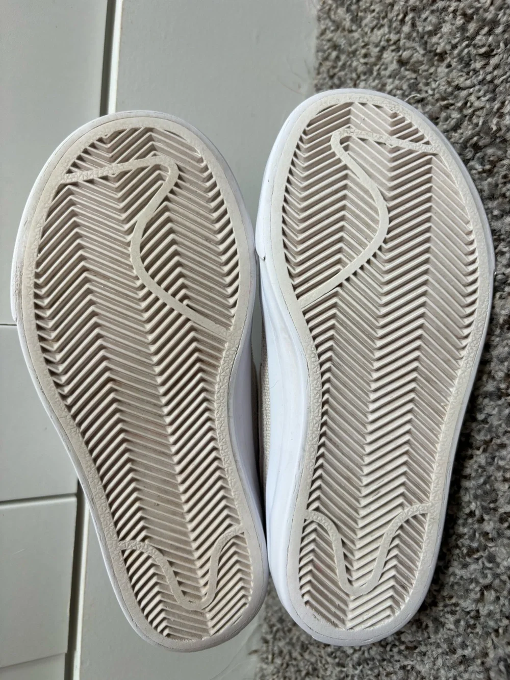Nike White on White Kids Leather Sneakers with Velcro  Strap Size 11c